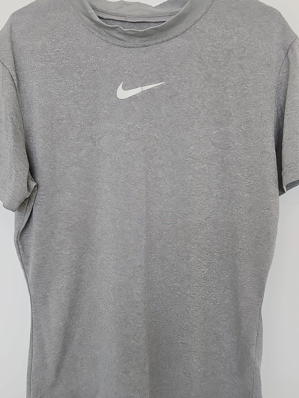 Nike Gray Short-Sleeve T-Shirt - Classic Swoosh Boys Sz Xs
